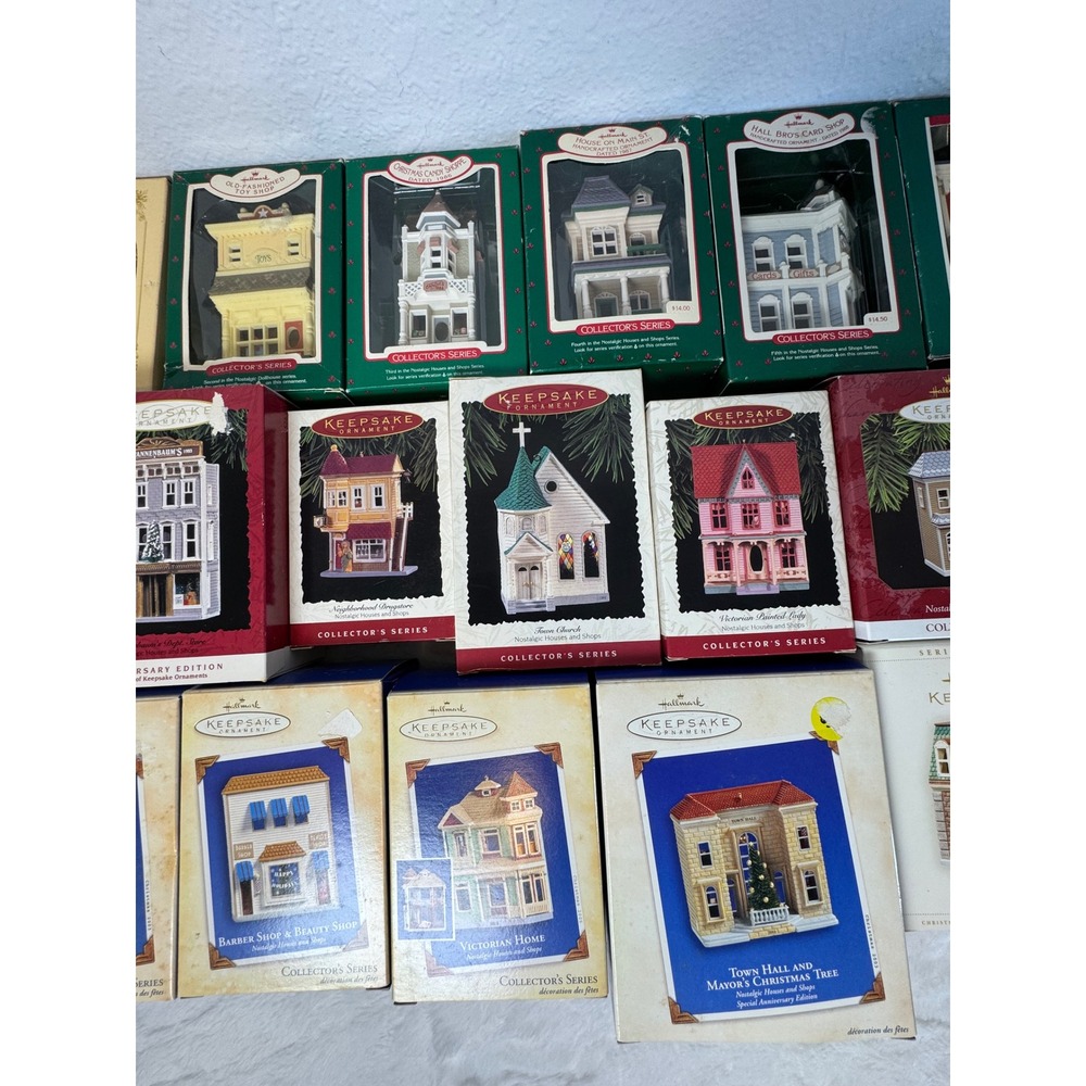 Lot 30 Hallmark Nostalgic Houses and Shops Keepsake Ornaments Vintage Village - Picture 3 of 10